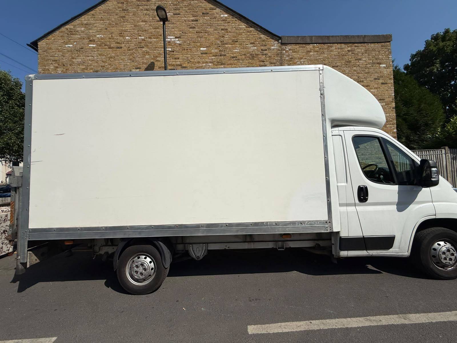 Carry Folk Citroën Relay Luton van, West London